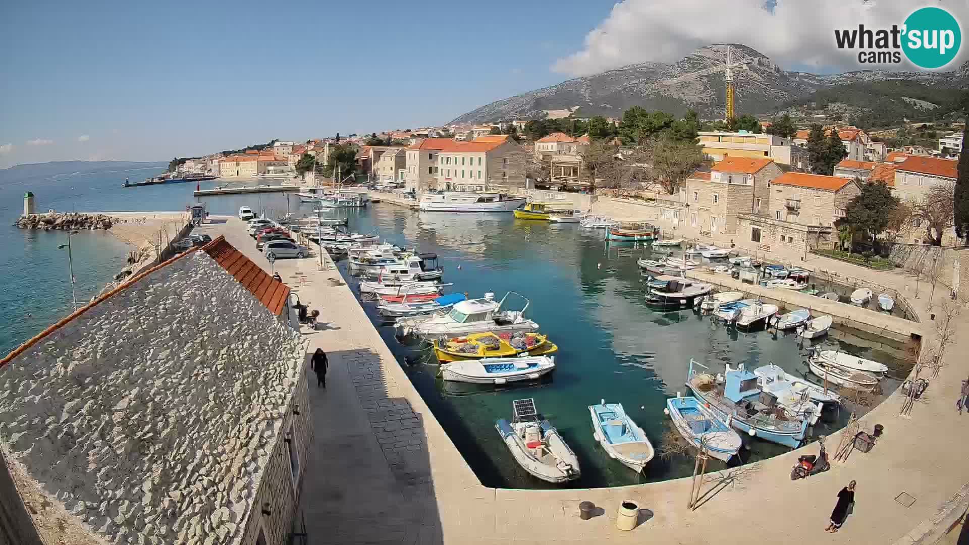 Webcam Bol Hafen – Liveblick auf Bol Riva & Marina
