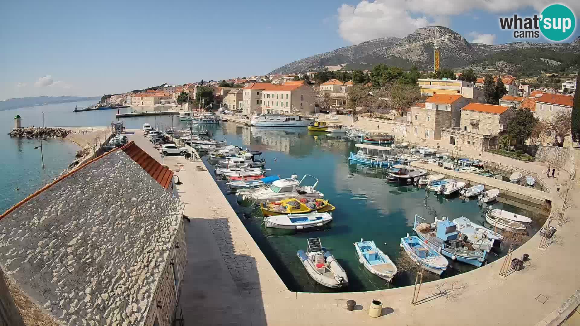 Webcam Bol Harbour – Live View of Bol Riva & Marina