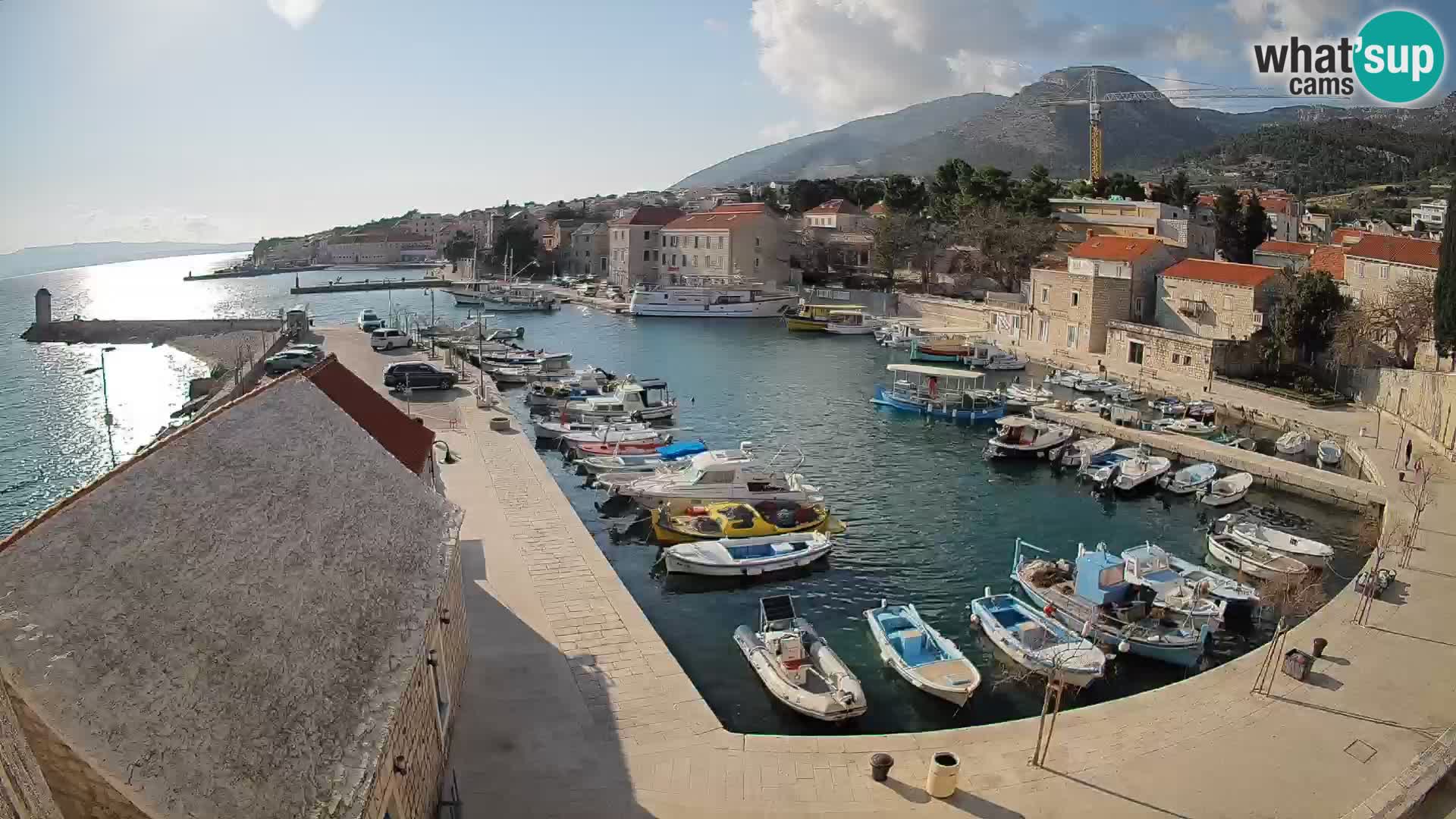Webcam Bol Harbour – Live View of Bol Riva & Marina