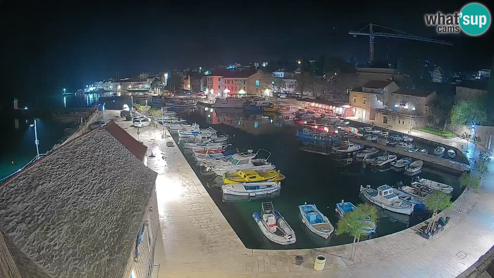 Webcam Bol Harbour – Live View of Bol Riva & Marina