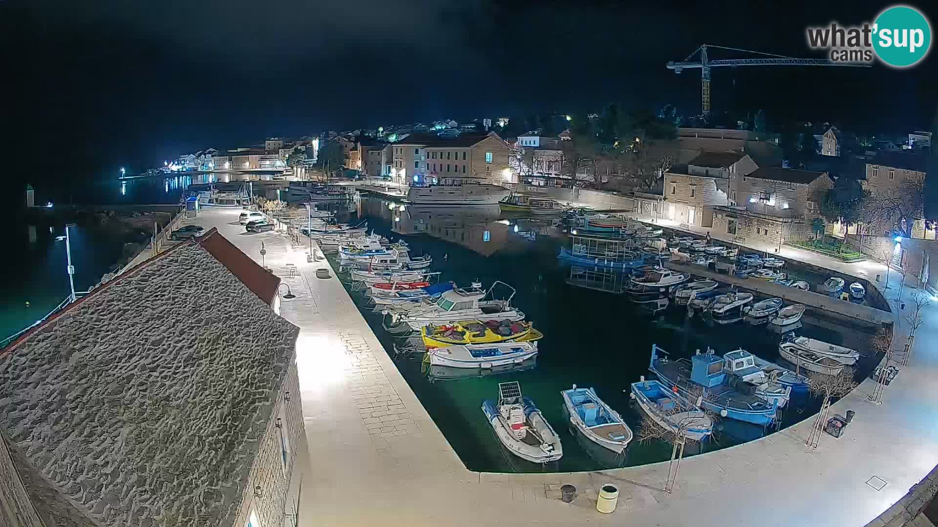 Webcam Bol Harbour – Live View of Bol Riva & Marina