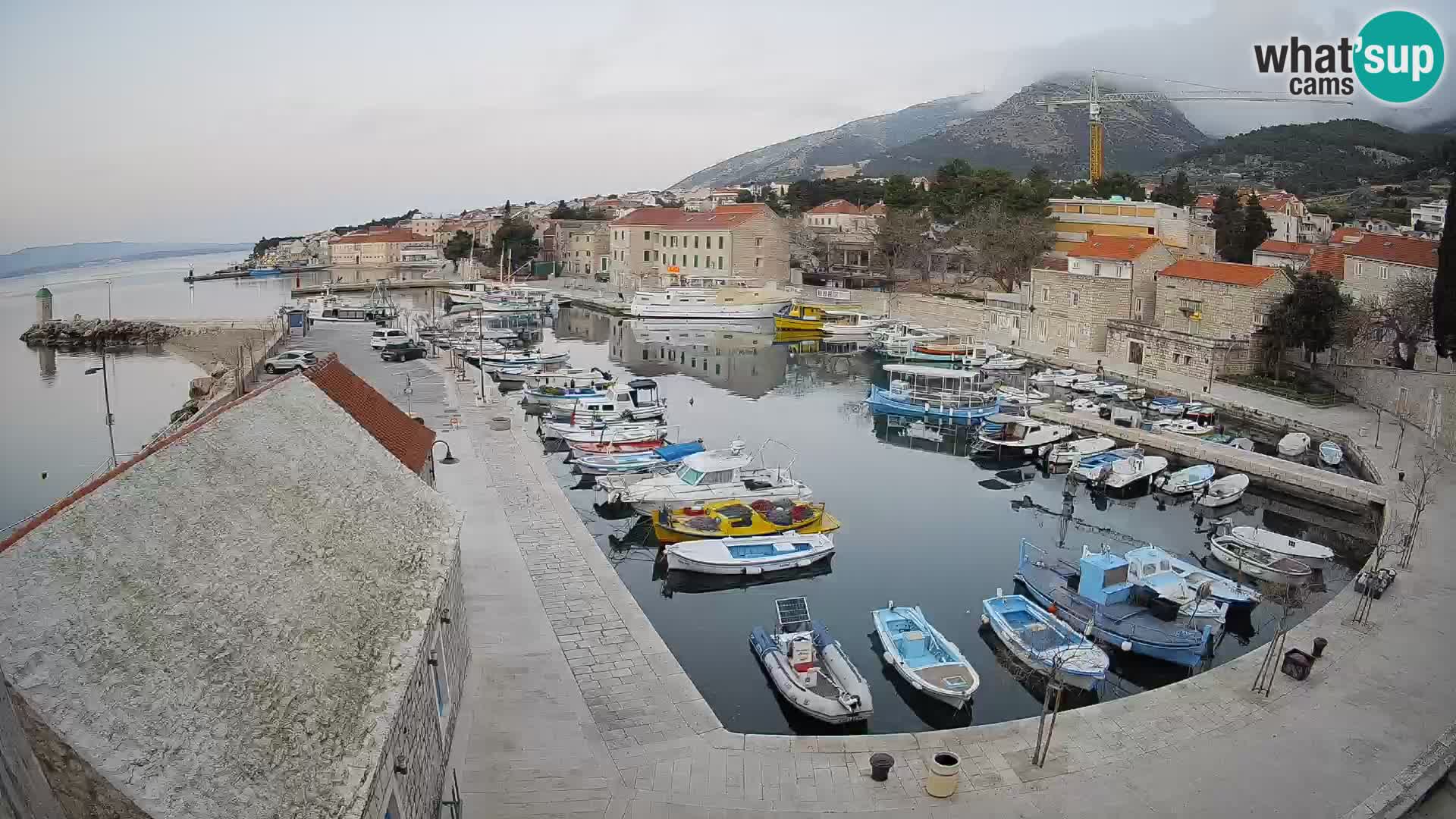 Webcam Bol Harbour – Live View of Bol Riva & Marina