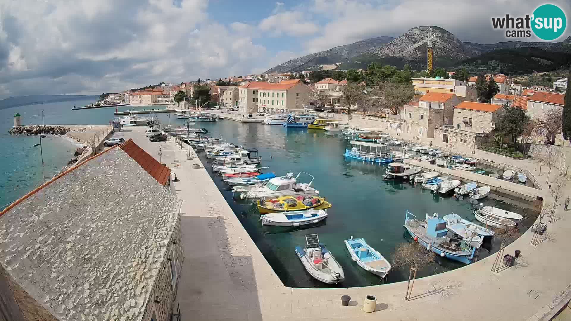 Webcam Bol Harbour – Live View of Bol Riva & Marina