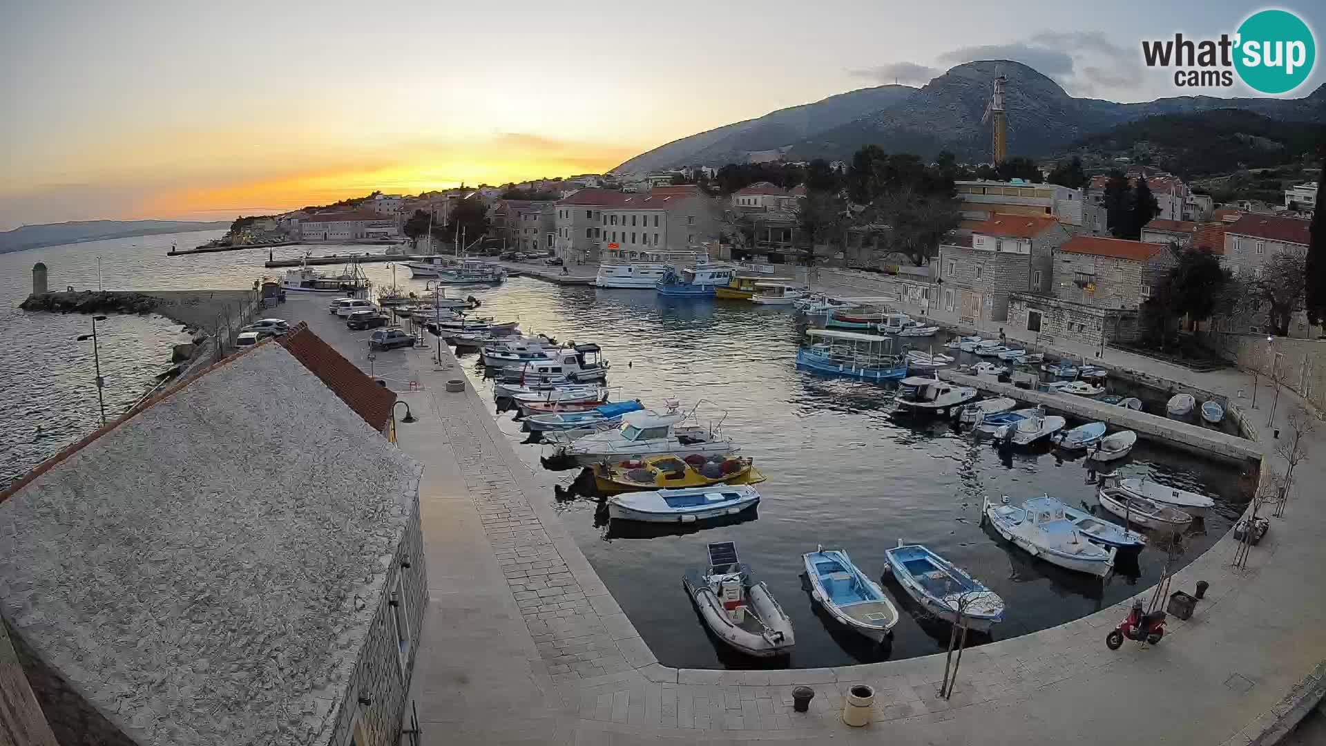 Webcam Puerto de Bol – Vista en directo de la Riva y Marina