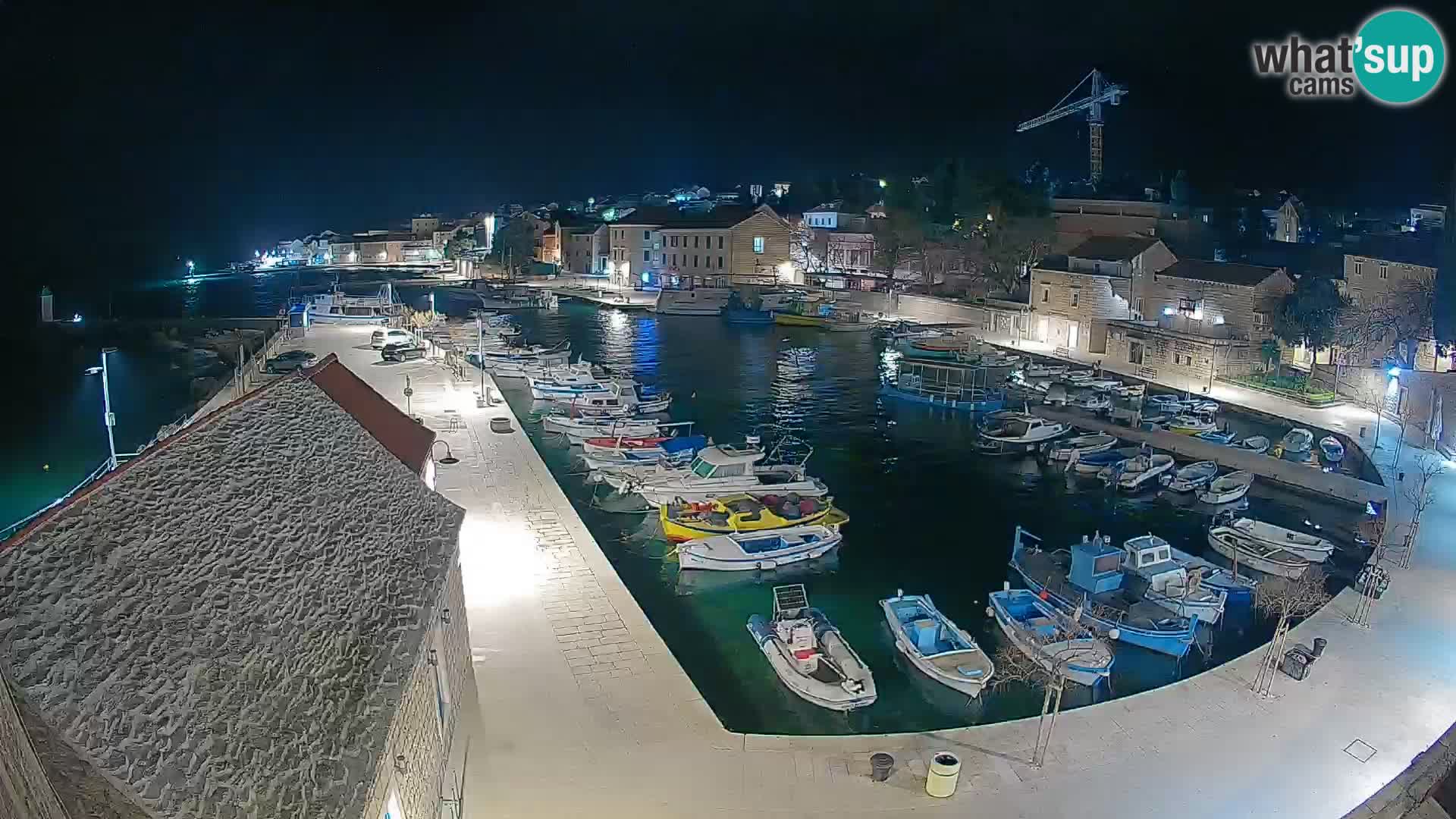Webcam Bol Harbour – Live View of Bol Riva & Marina