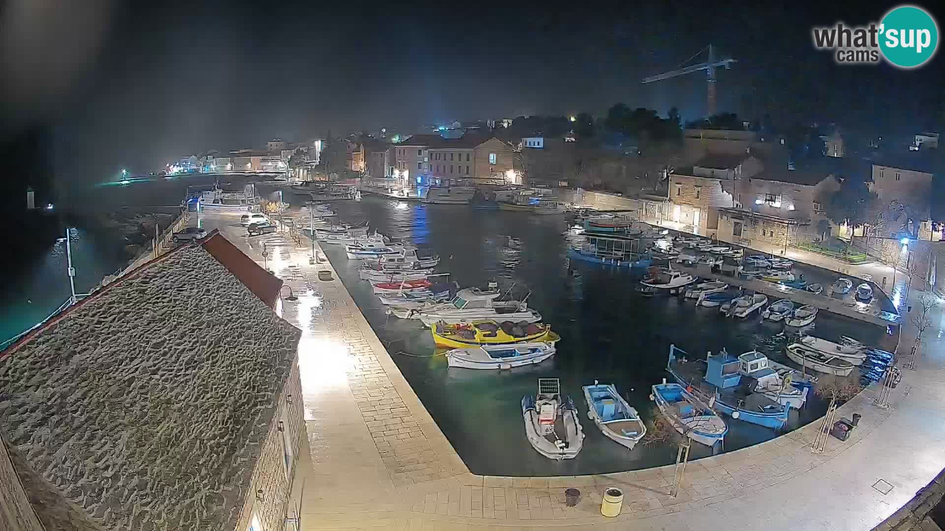 Webcam Bol Harbour – Live View of Bol Riva & Marina