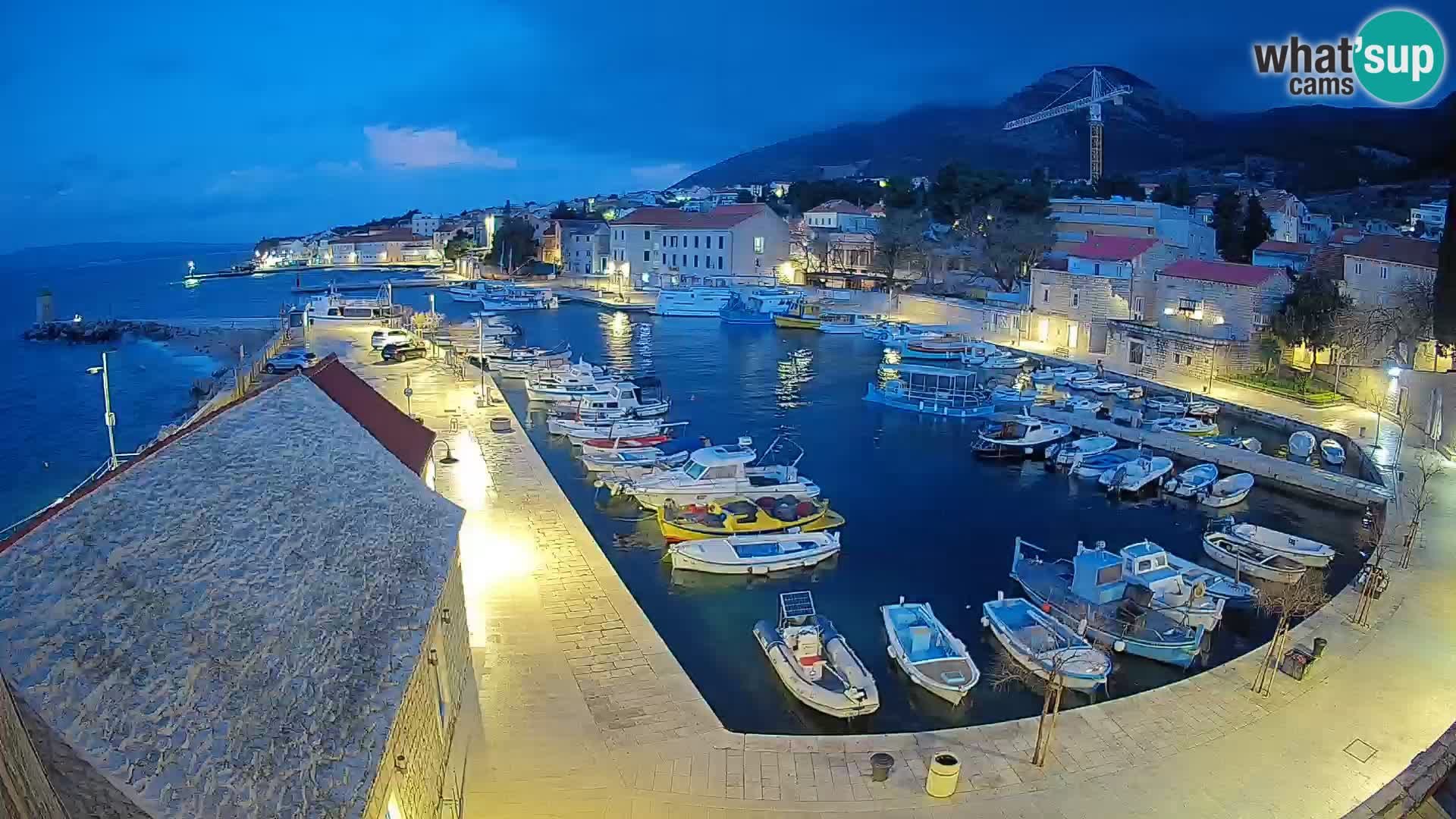 Webcam Bol Harbour – Live View of Bol Riva & Marina