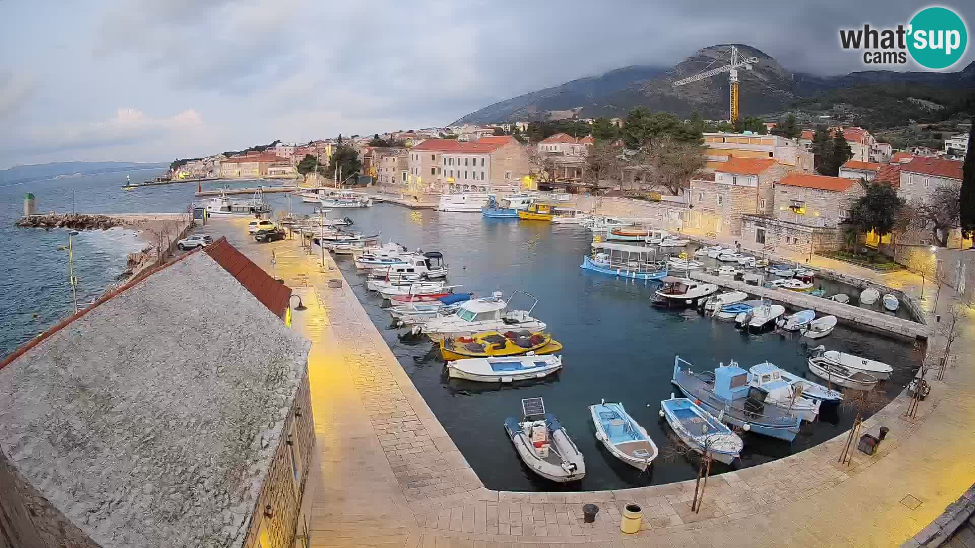 Webcam Bol Harbour – Live View of Bol Riva & Marina