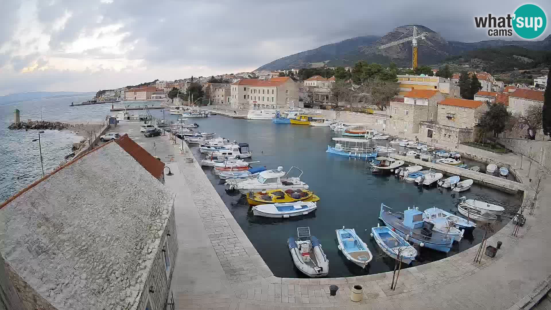 Webcam Bol Harbour – Live View of Bol Riva & Marina