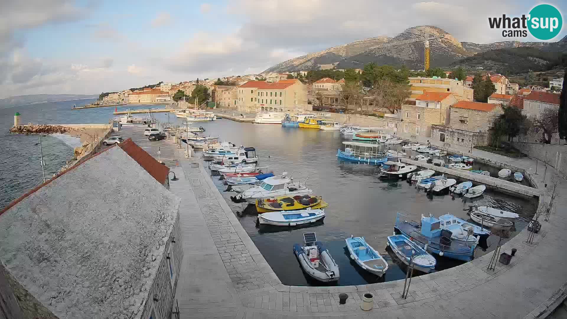 Webcam Bol Harbour – Live View of Bol Riva & Marina