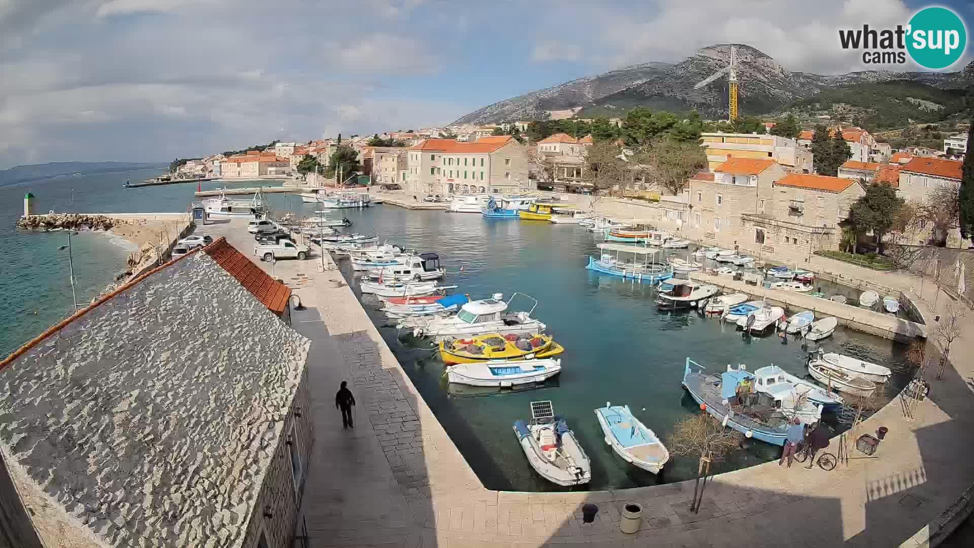 Webcam Bol Harbour – Live View of Bol Riva & Marina