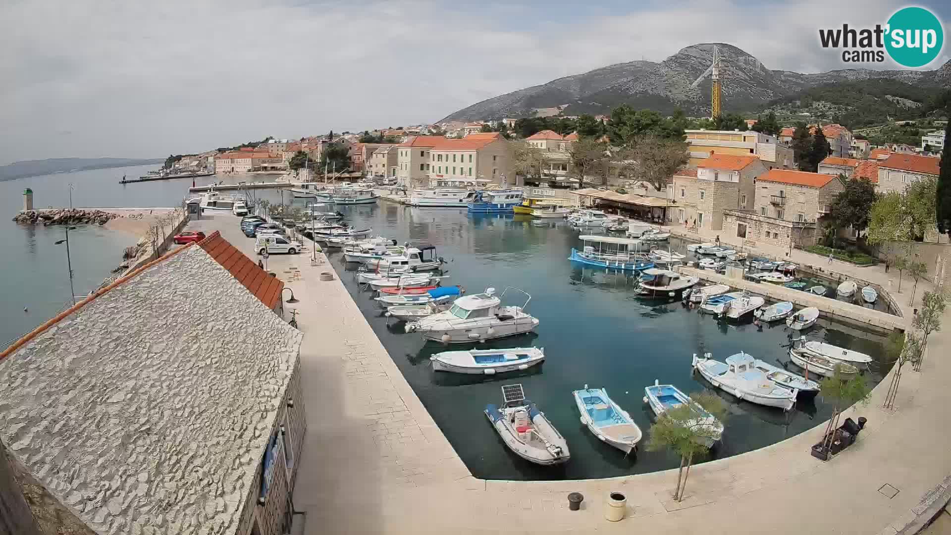 Webcam Bol Harbour – Live View of Bol Riva & Marina