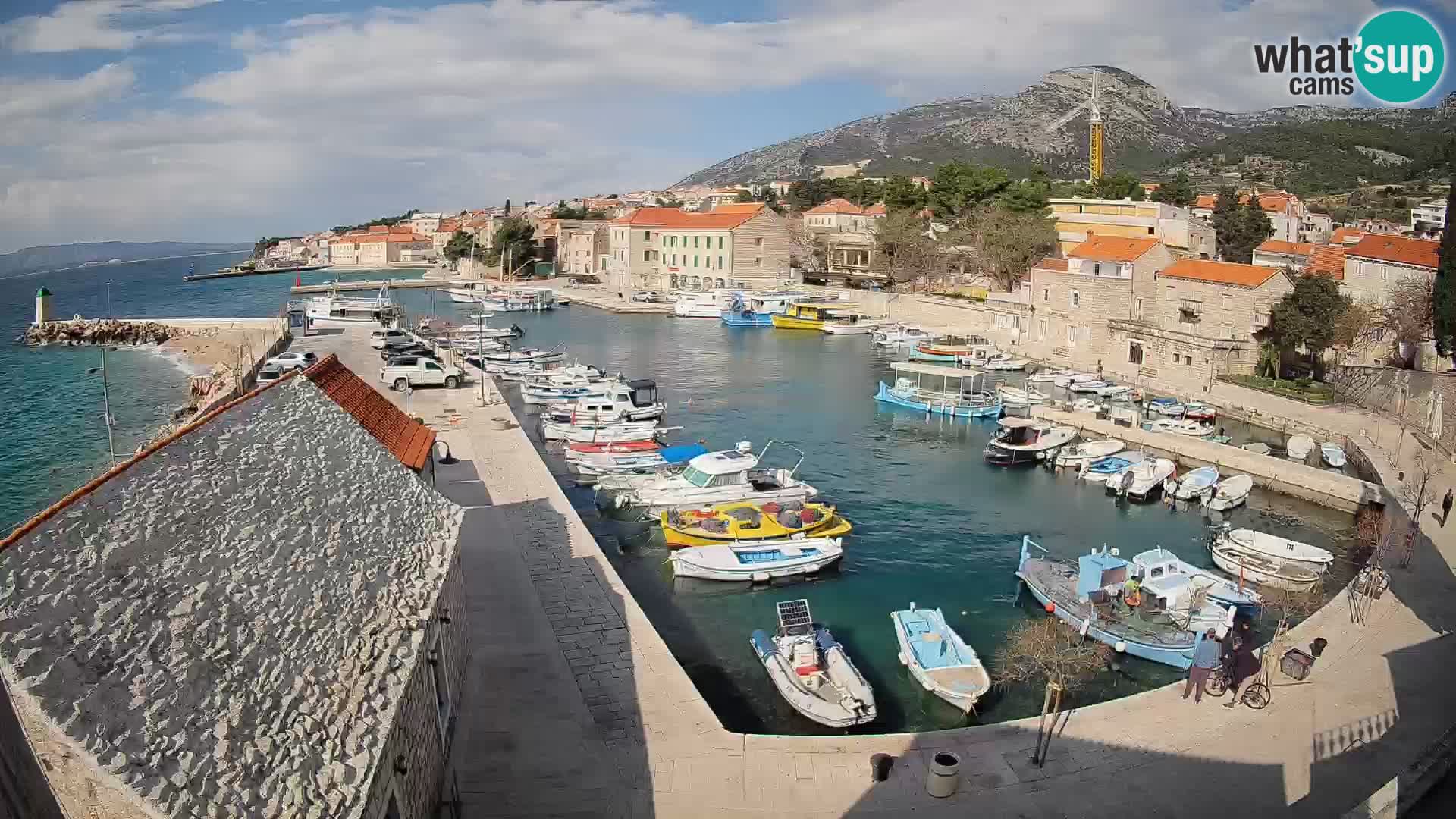 Webcam Bol Hafen – Liveblick auf Bol Riva & Marina