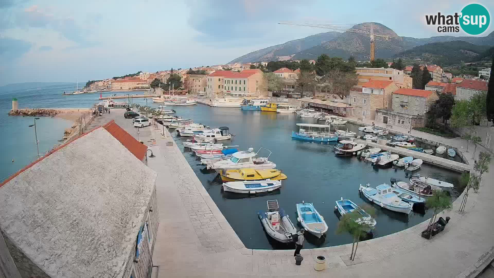 Webcam Bol Hafen – Liveblick auf Bol Riva & Marina