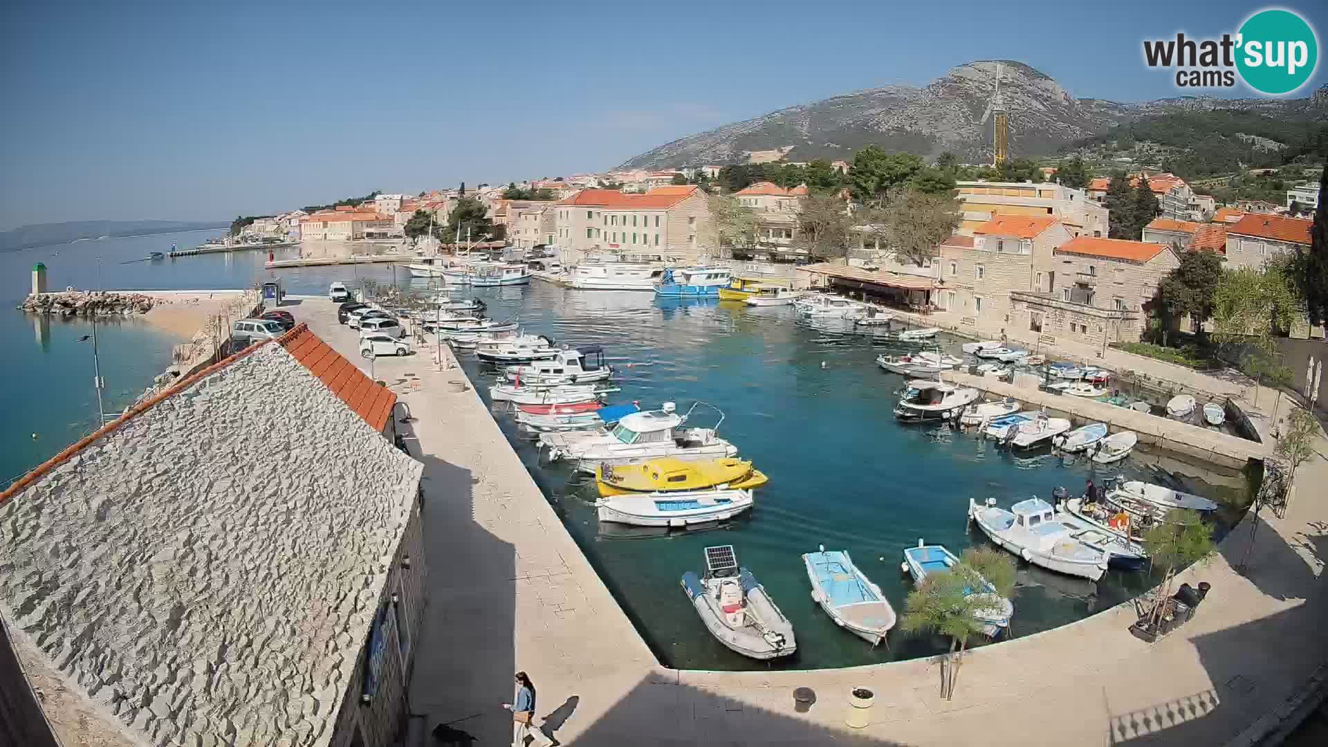 Webcam Bol Hafen – Liveblick auf Bol Riva & Marina