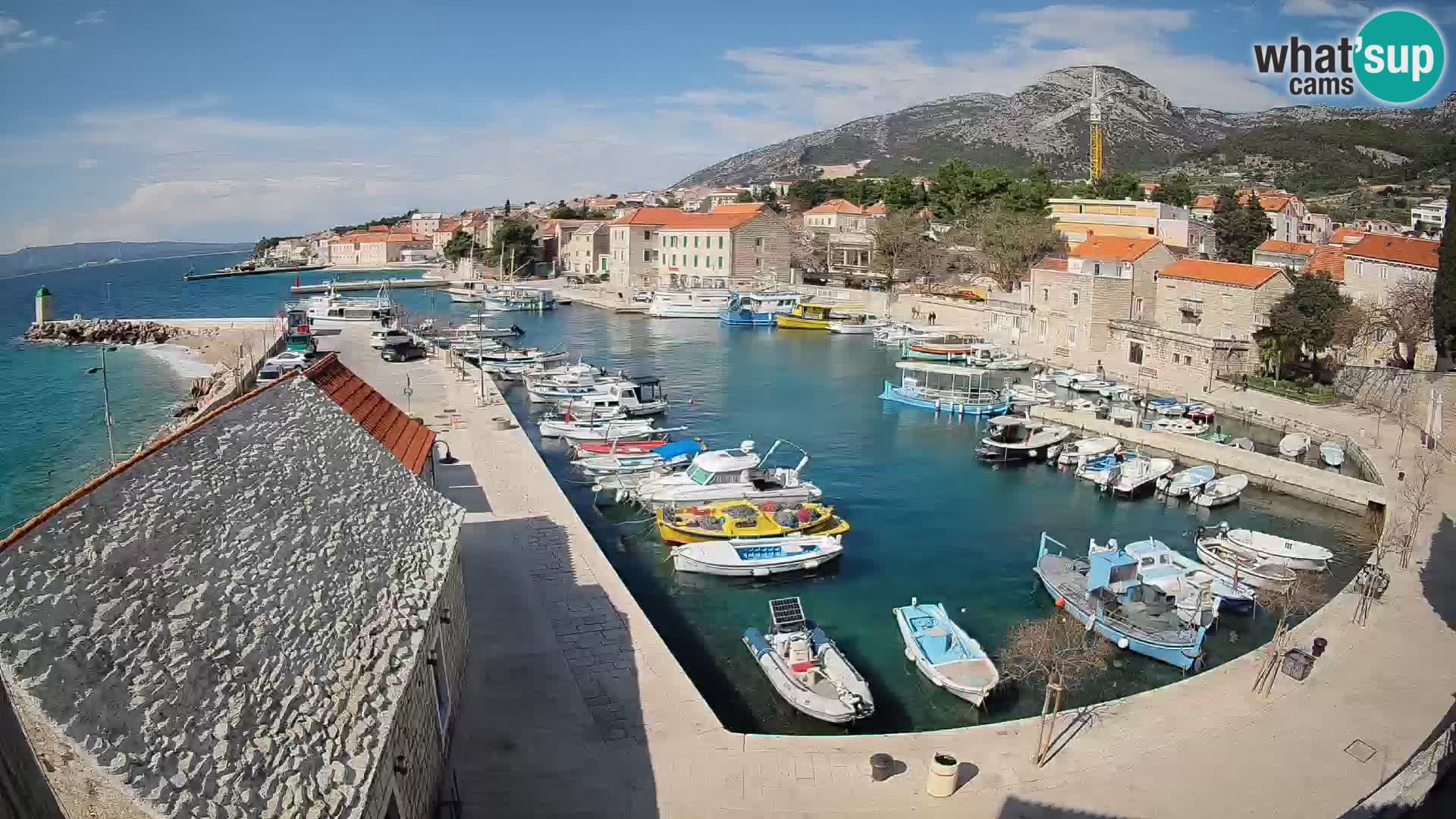 Webcam Bol Harbour – Live View of Bol Riva & Marina