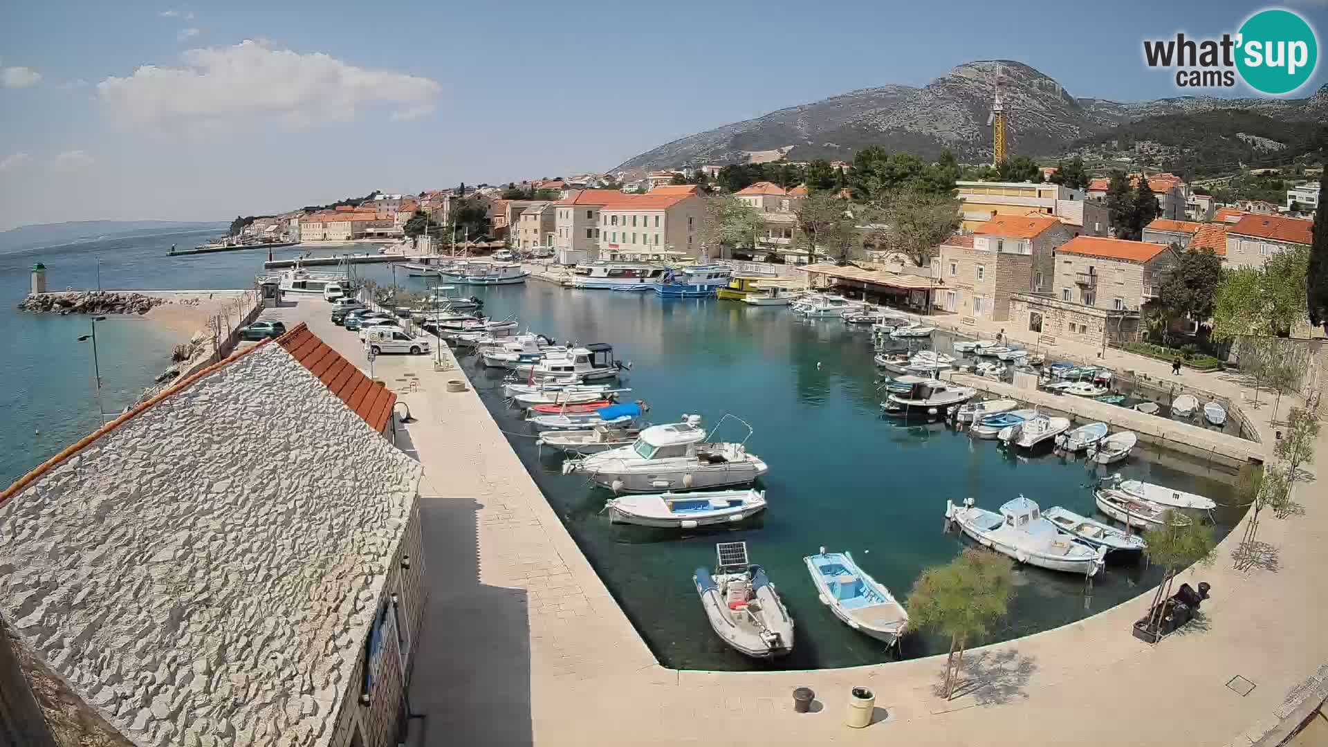 Webcam Bol Harbour – Live View of Bol Riva & Marina