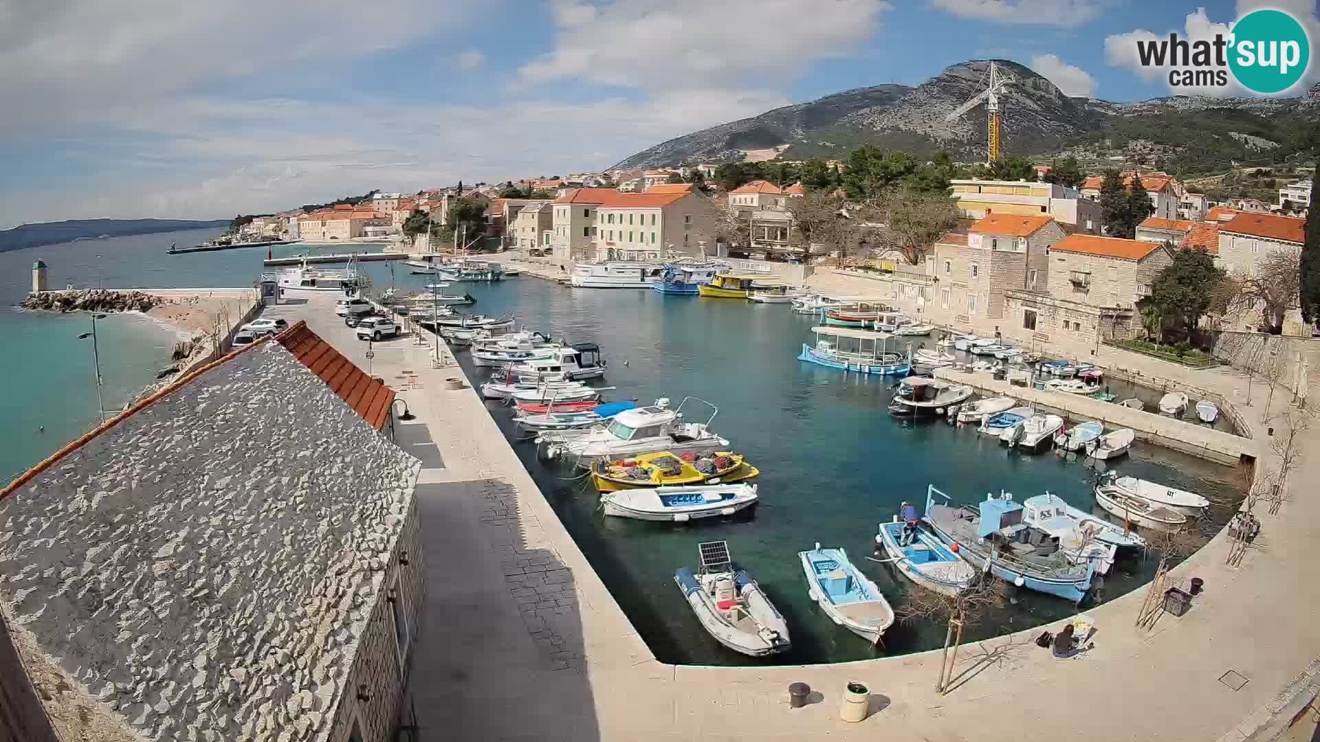 Webcam Bol Harbour – Live View of Bol Riva & Marina
