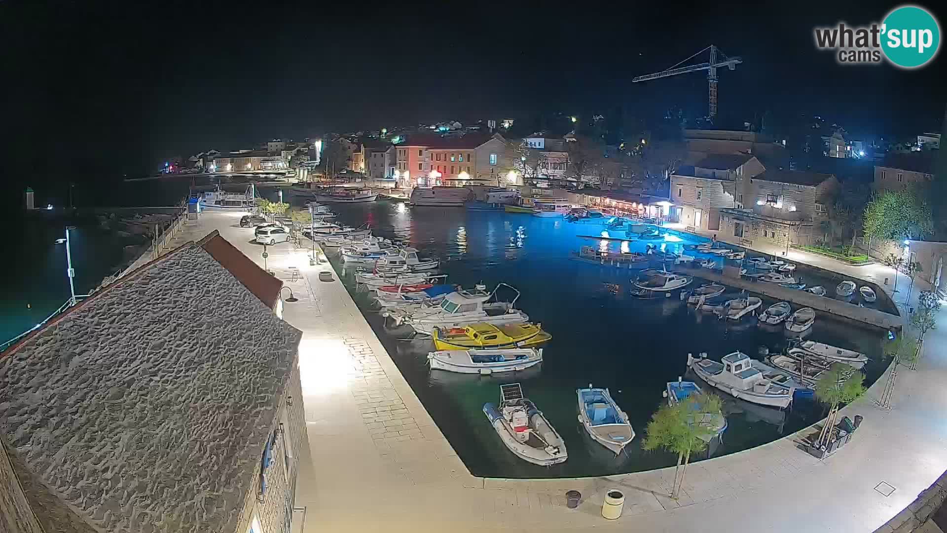 Webcam Bol Harbour – Live View of Bol Riva & Marina