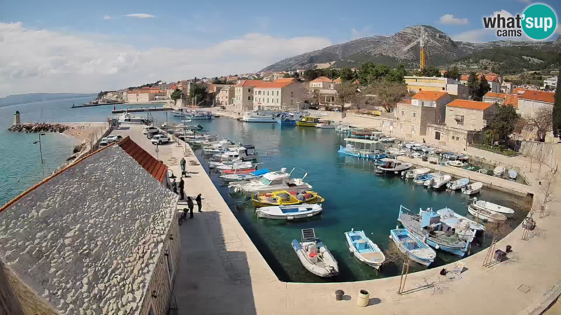 Webcam Bol Harbour – Live View of Bol Riva & Marina