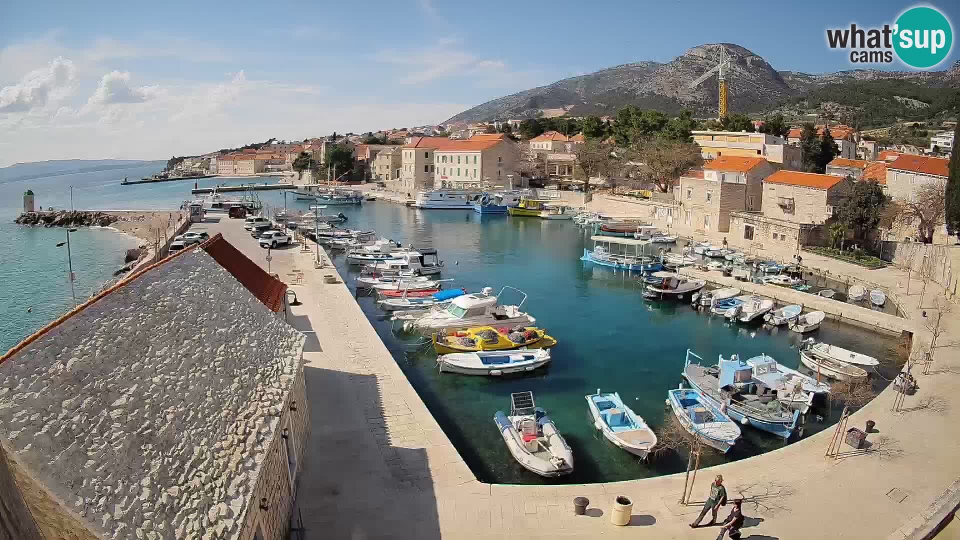 Webcam Bol Harbour – Live View of Bol Riva & Marina