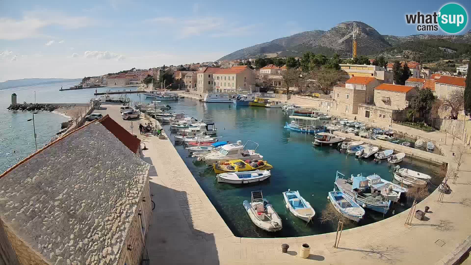 Webcam Bol Harbour – Live View of Bol Riva & Marina