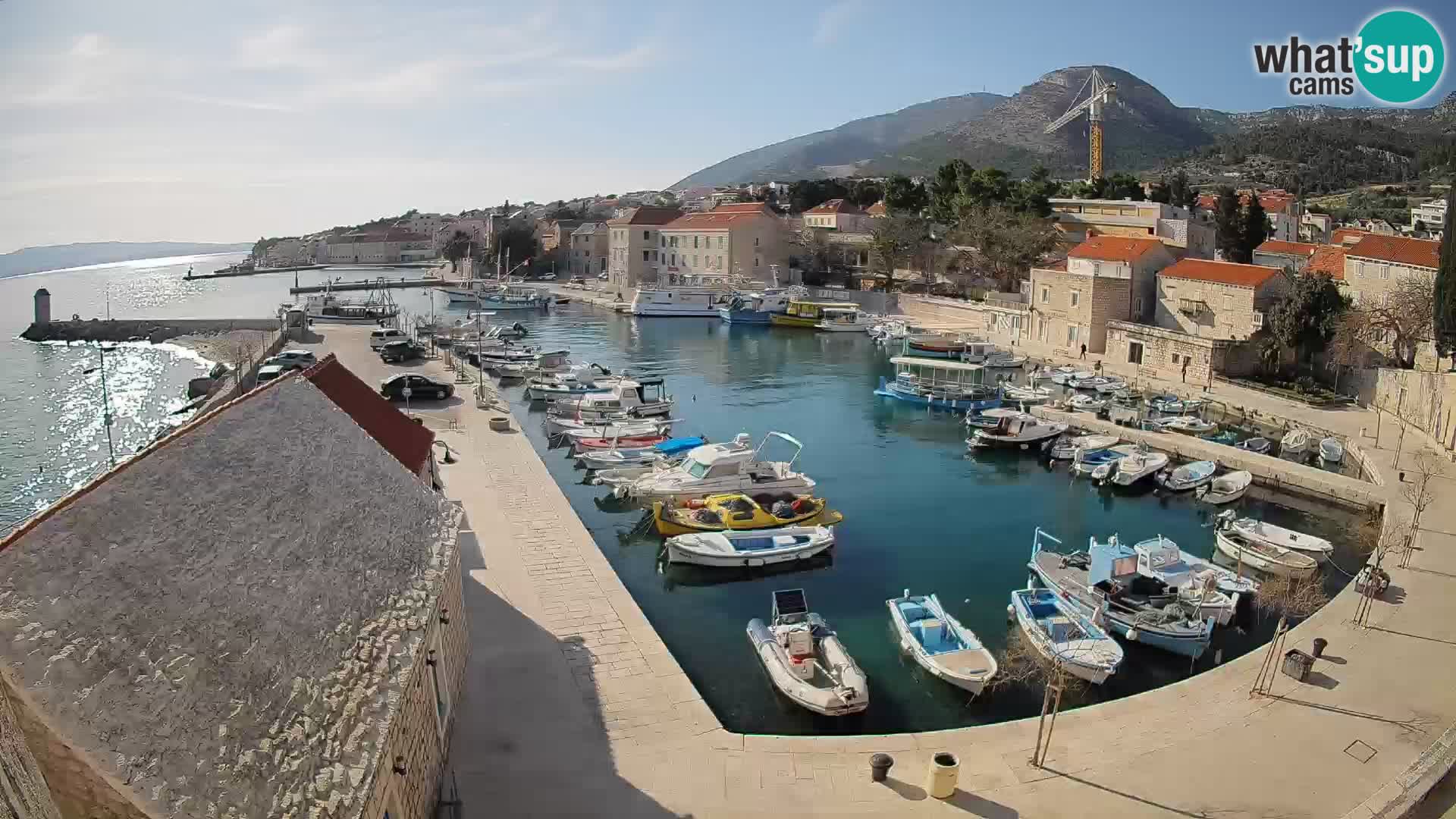 Webcam Bol Harbour – Live View of Bol Riva & Marina