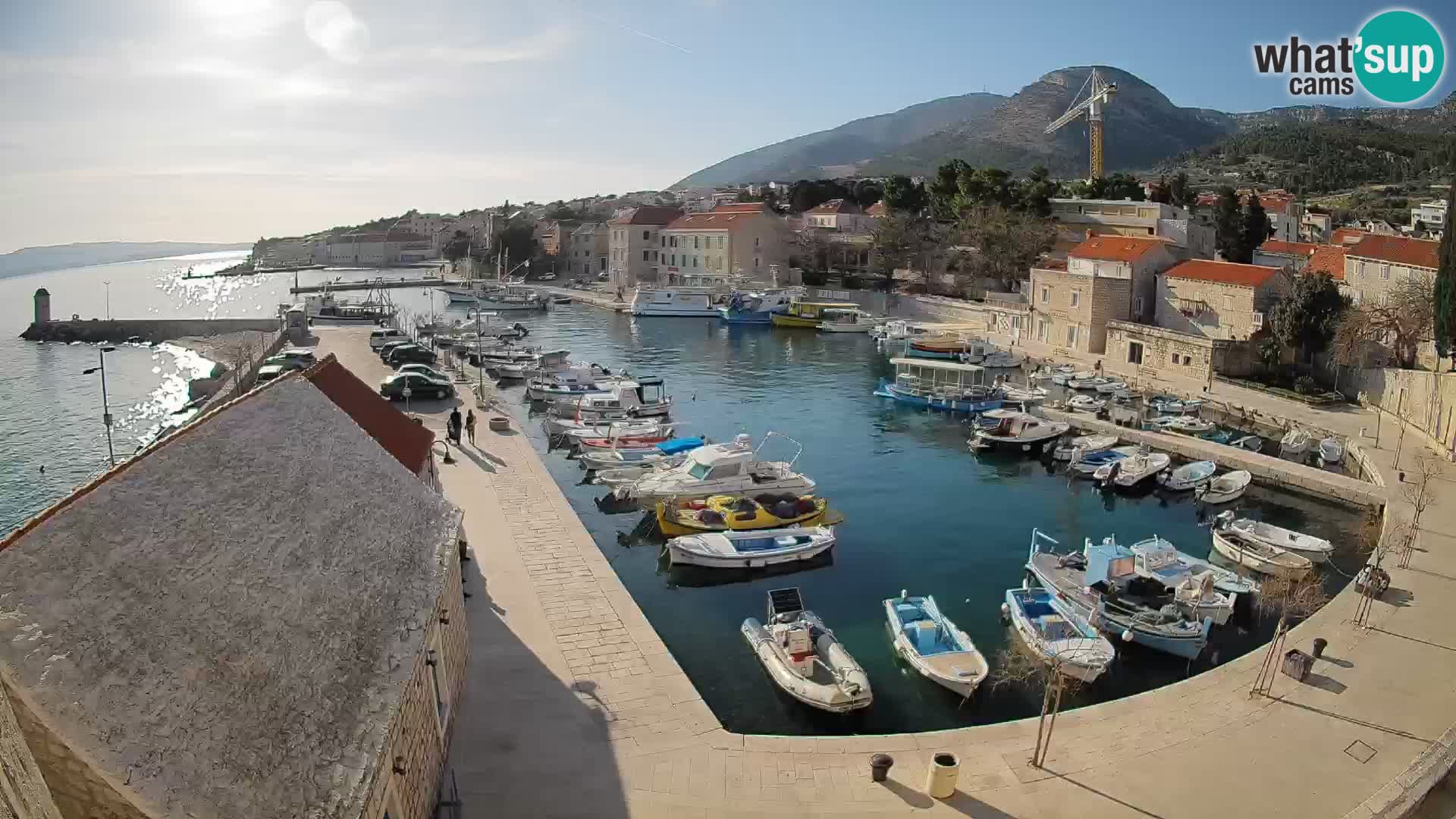 Webcam Bol Harbour – Live View of Bol Riva & Marina