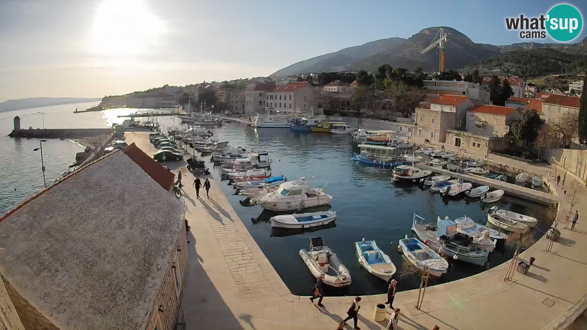 Webcam Bol Harbour – Live View of Bol Riva & Marina