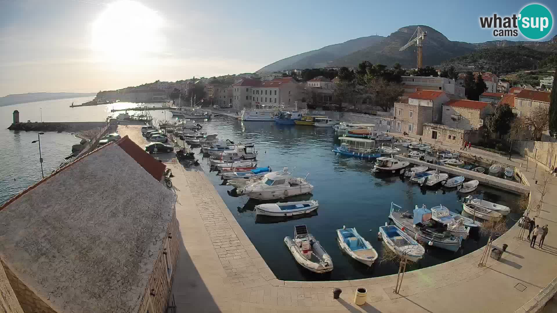 Webcam Bol Harbour – Live View of Bol Riva & Marina