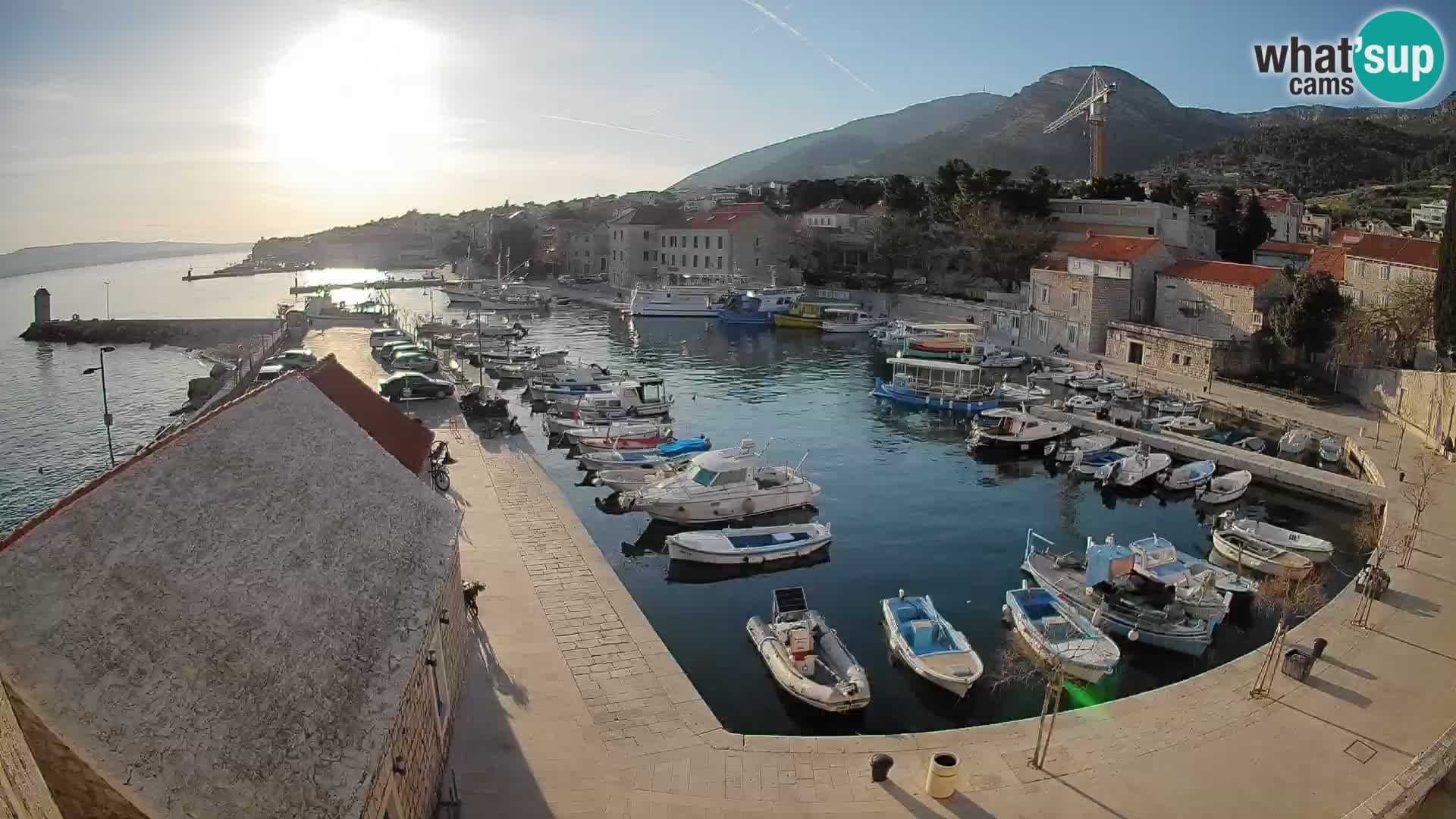 Webcam Bol Harbour – Live View of Bol Riva & Marina