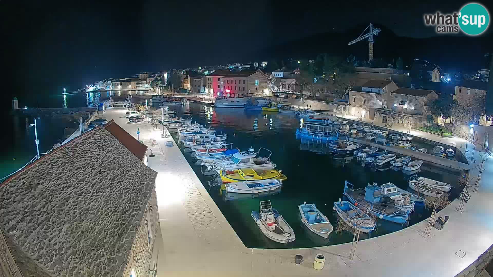 Webcam Bol Harbour – Live View of Bol Riva & Marina