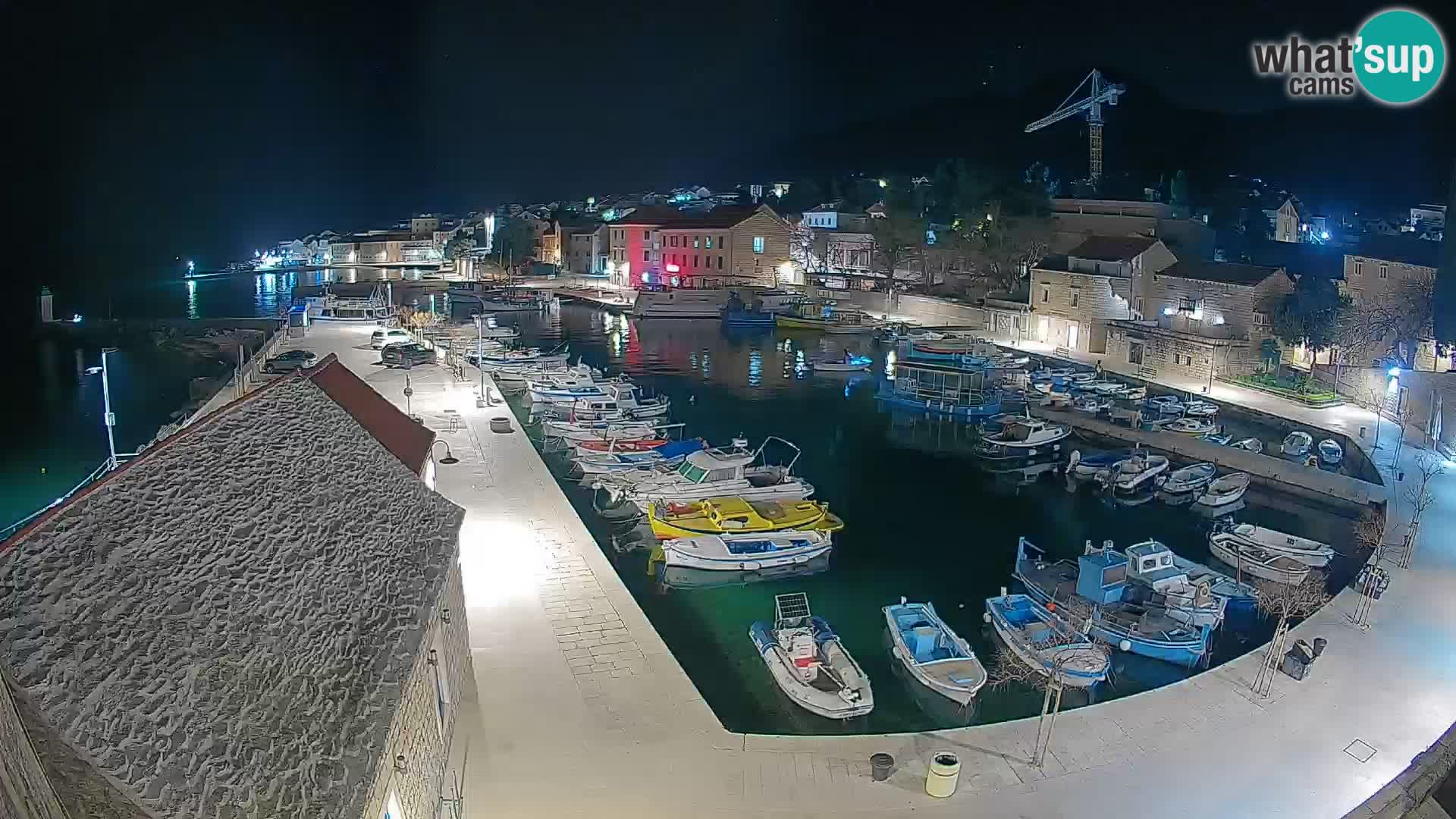 Webcam Bol Harbour – Live View of Bol Riva & Marina
