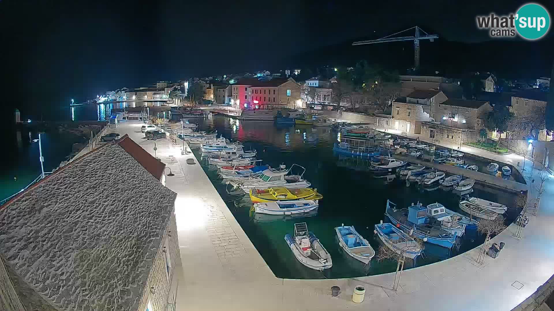 Webcam Bol Harbour – Live View of Bol Riva & Marina
