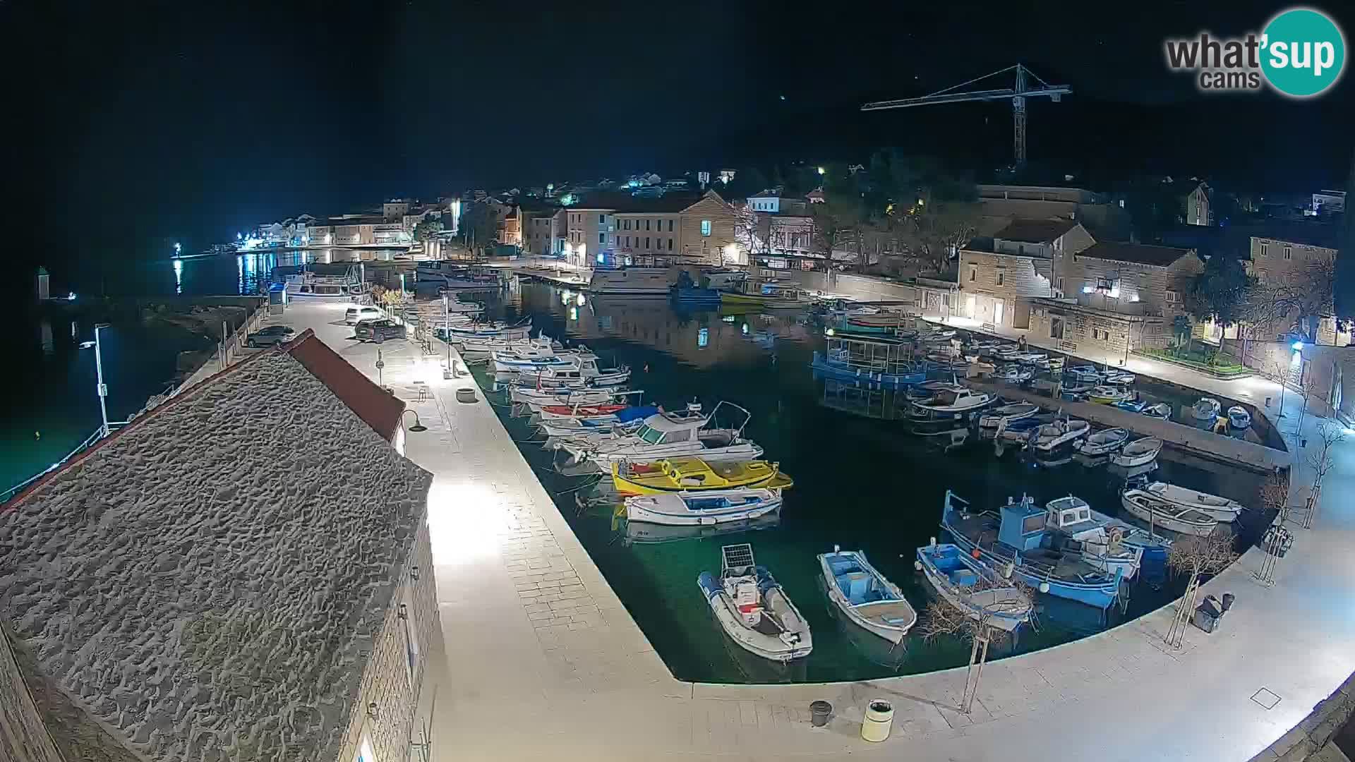 Webcam Bol Harbour – Live View of Bol Riva & Marina
