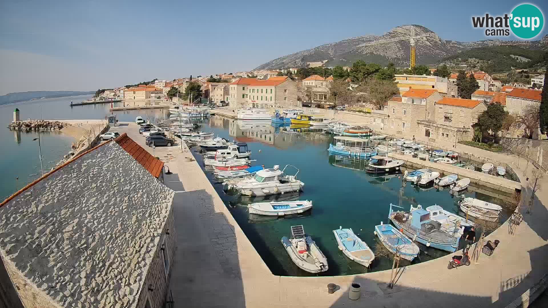 Webcam Bol Hafen – Liveblick auf Bol Riva & Marina