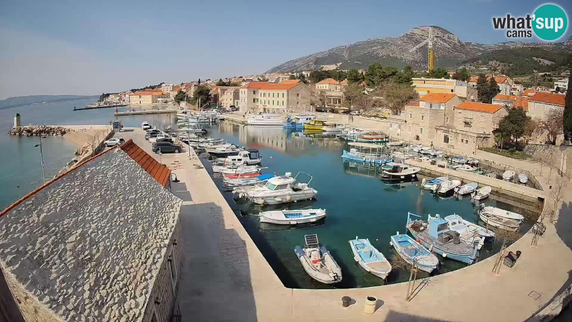 Webcam Bol Harbour – Live View of Bol Riva & Marina