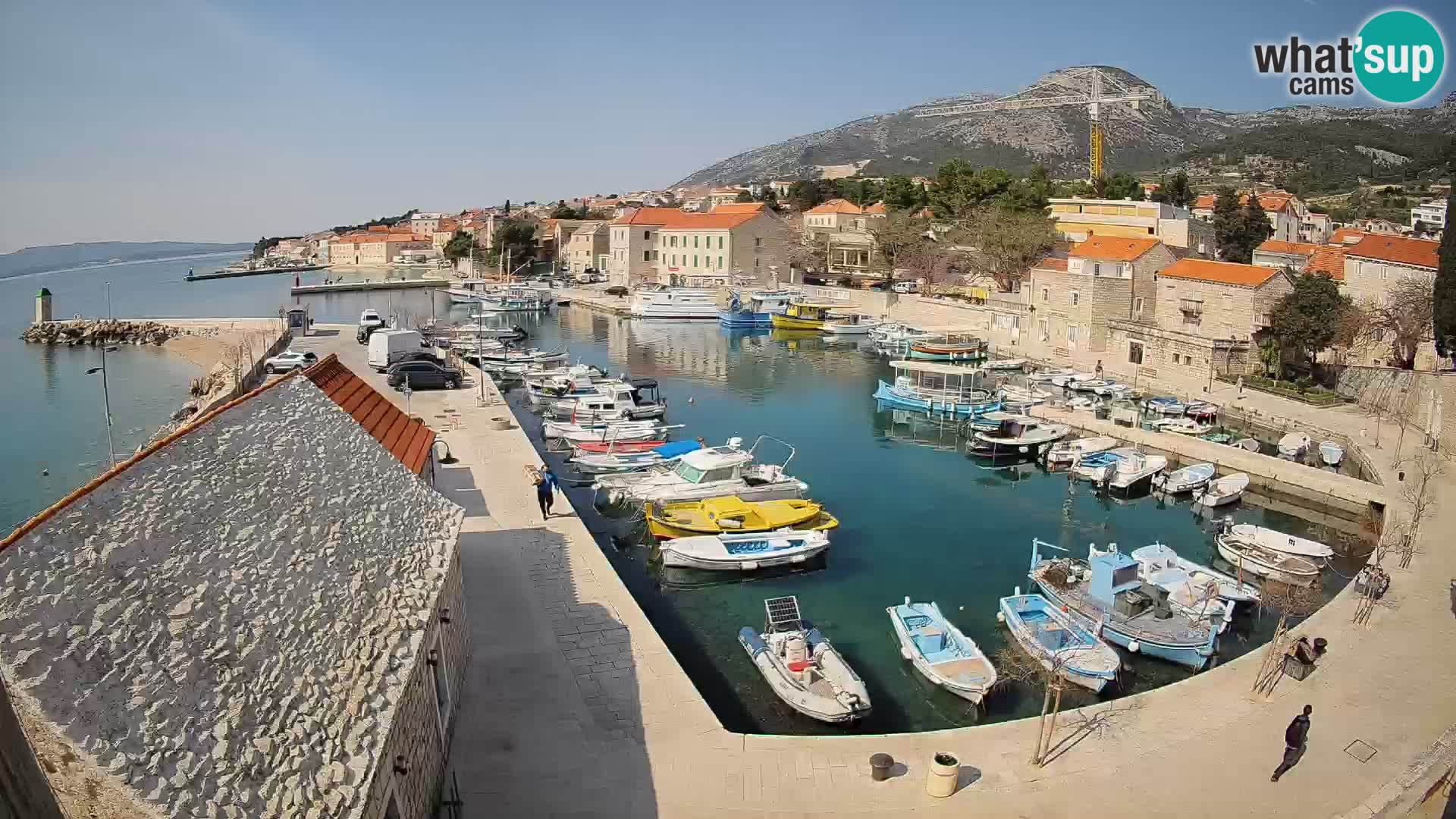 Webcam Bol Harbour – Live View of Bol Riva & Marina