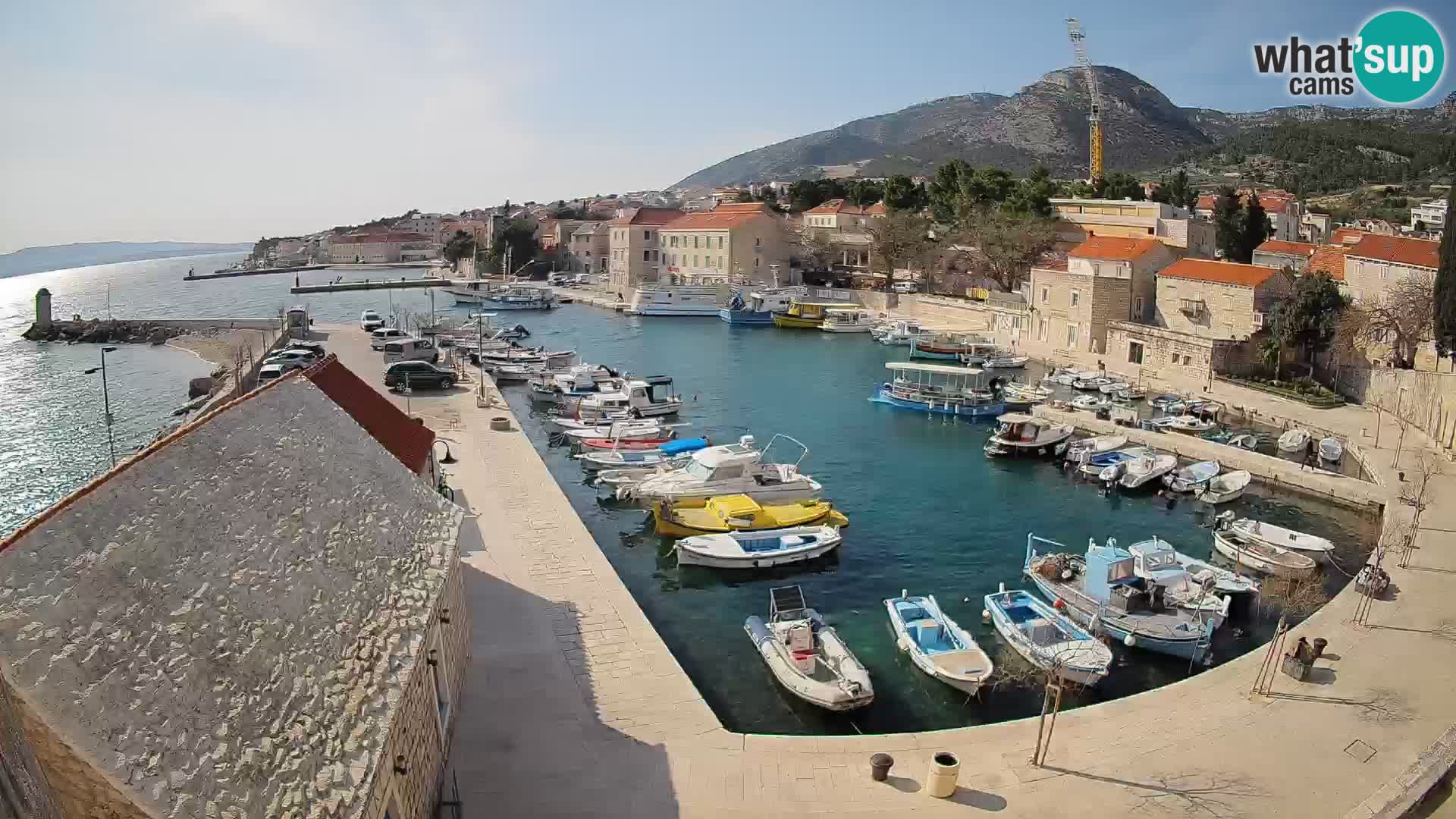 Webcam Bol Harbour – Live View of Bol Riva & Marina