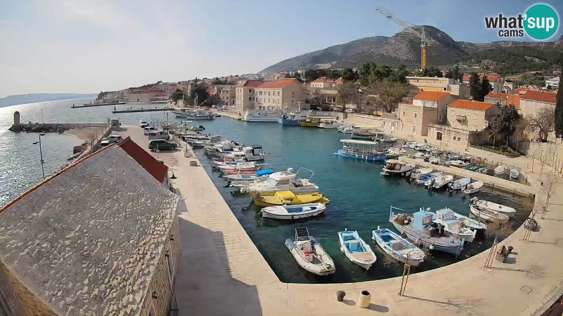 Webcam Bol Hafen – Liveblick auf Bol Riva & Marina