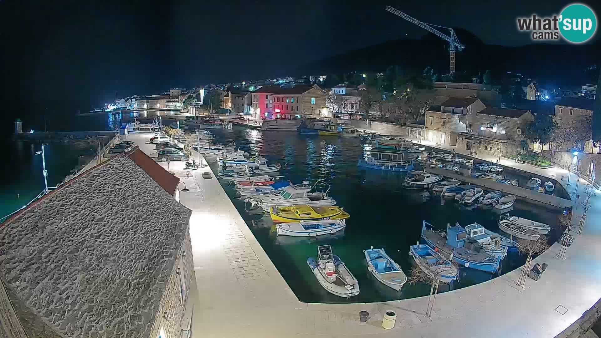 Webcam Bol Harbour – Live View of Bol Riva & Marina