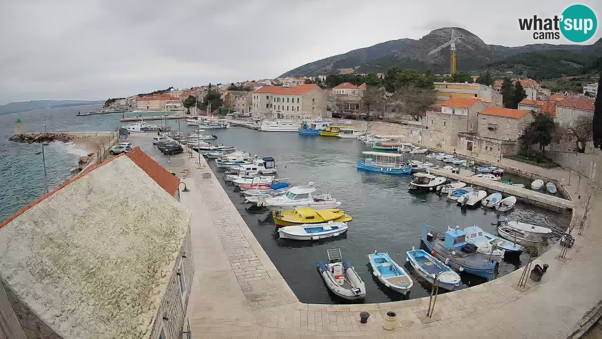 Webcam Bol Harbour – Live View of Bol Riva & Marina
