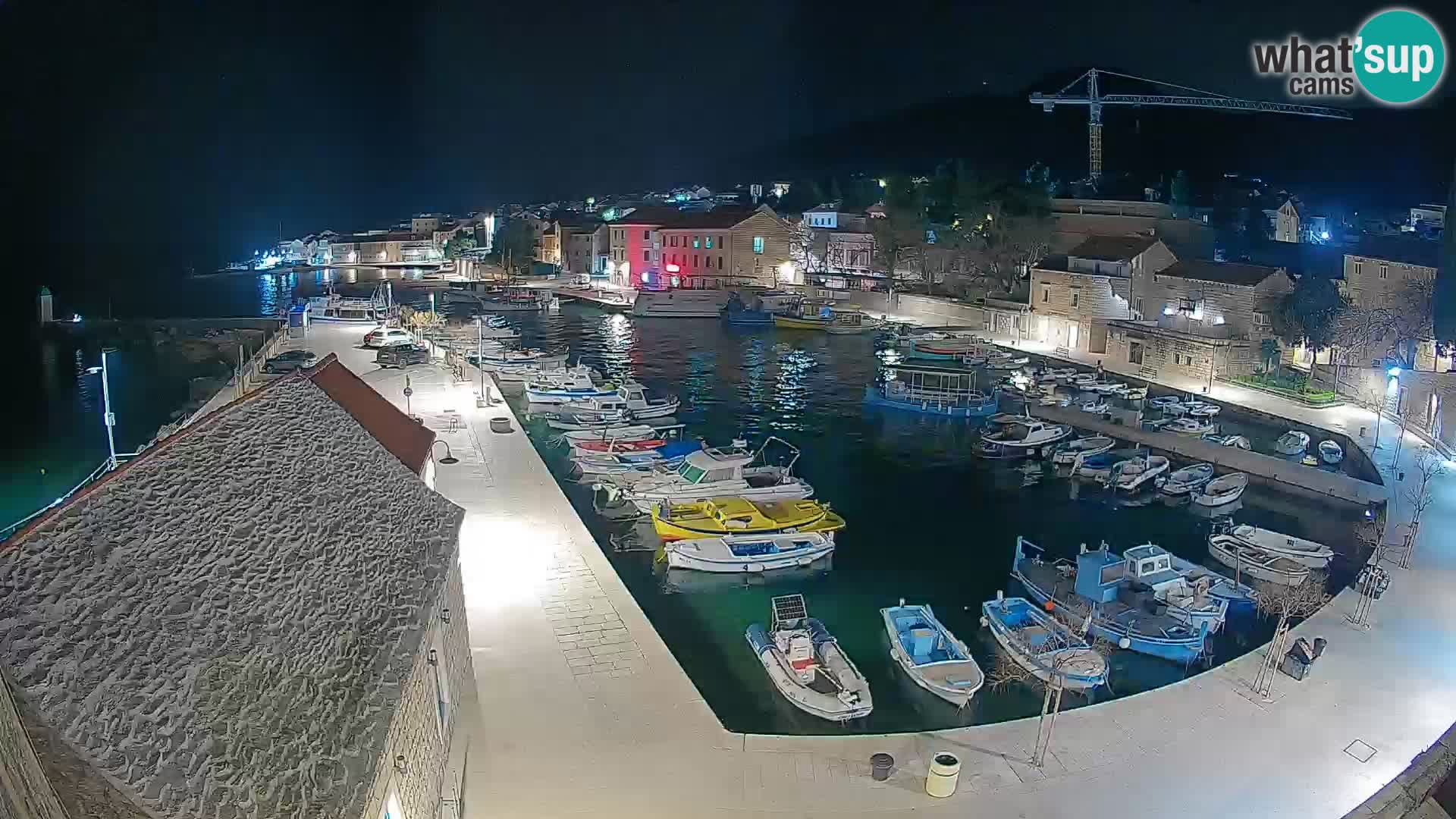 Webcam Bol Harbour – Live View of Bol Riva & Marina