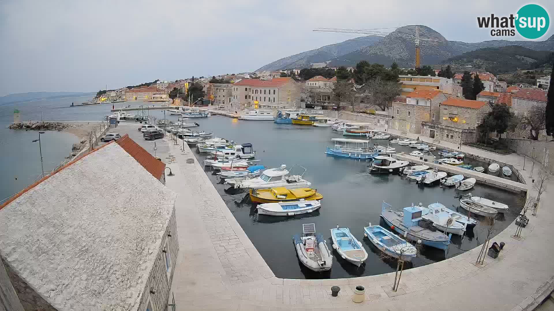 Webcam Bol Harbour – Live View of Bol Riva & Marina