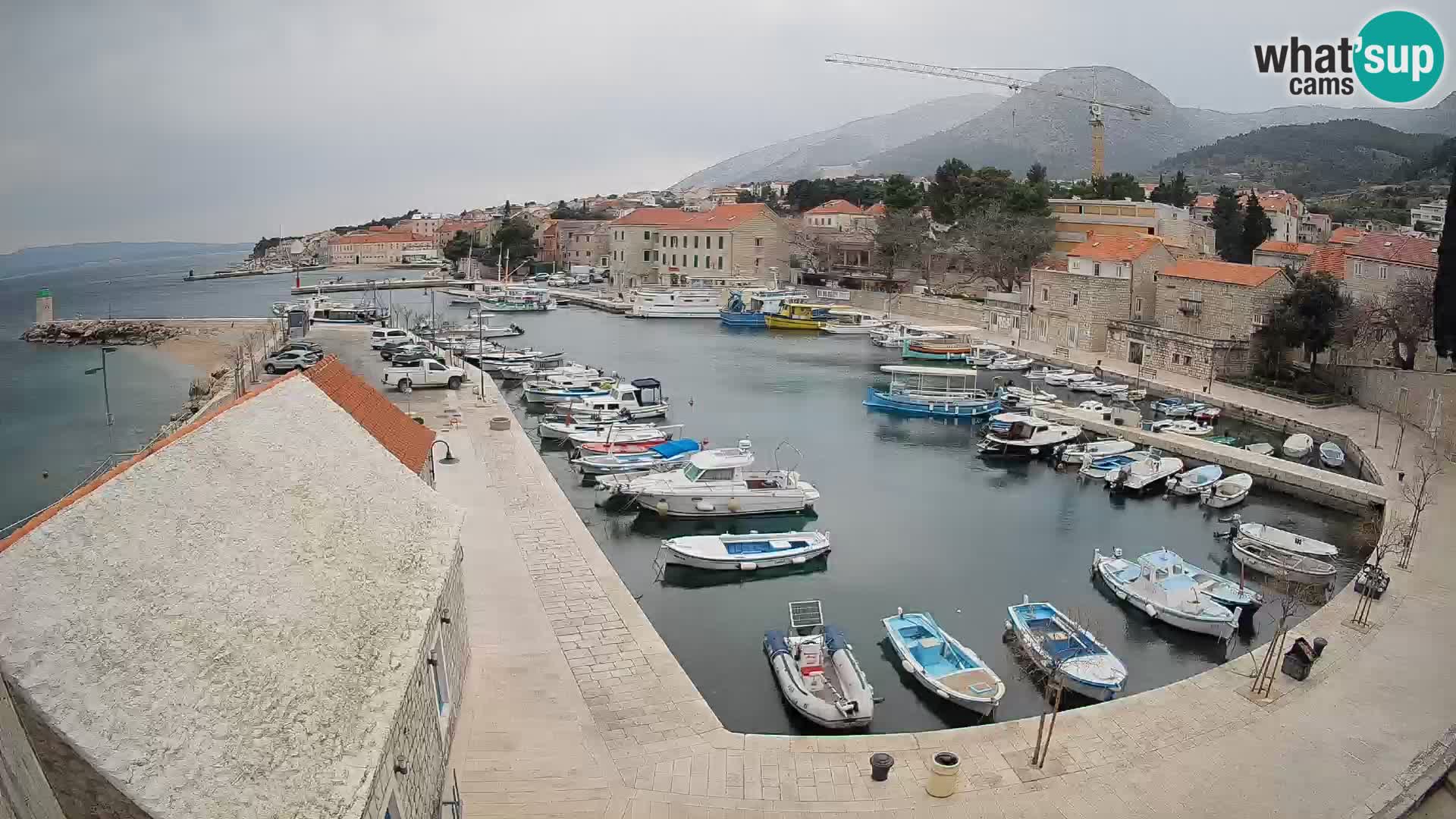 Webcam Bol Harbour – Live View of Bol Riva & Marina