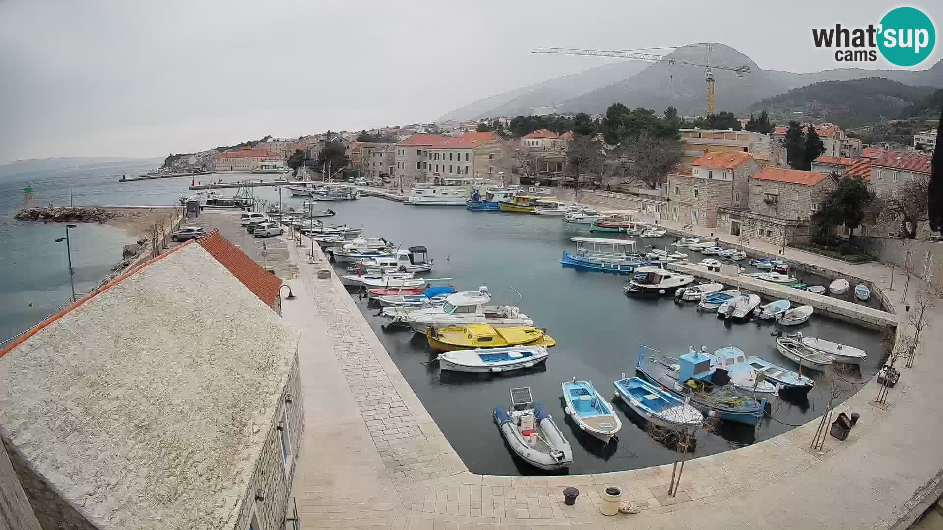 Webcam Bol Harbour – Live View of Bol Riva & Marina