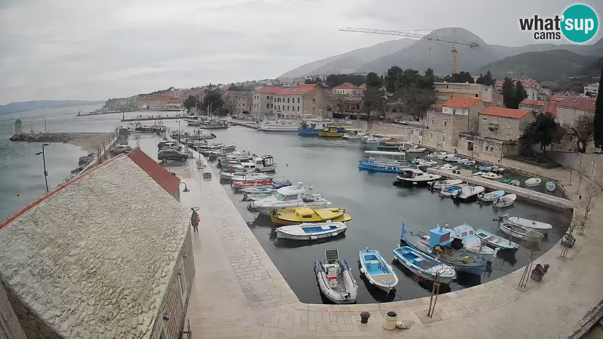 Webcam Bol Harbour – Live View of Bol Riva & Marina