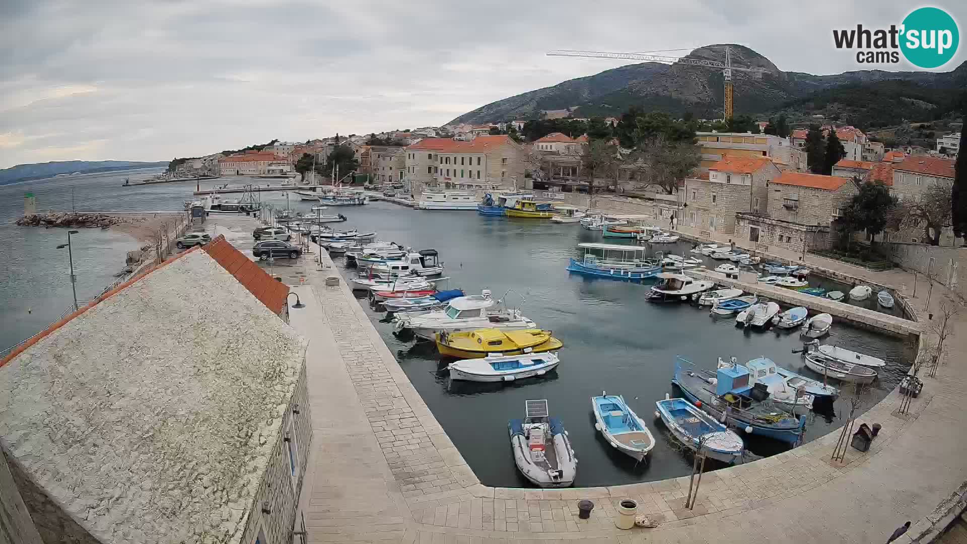 Webcam Bol Harbour – Live View of Bol Riva & Marina