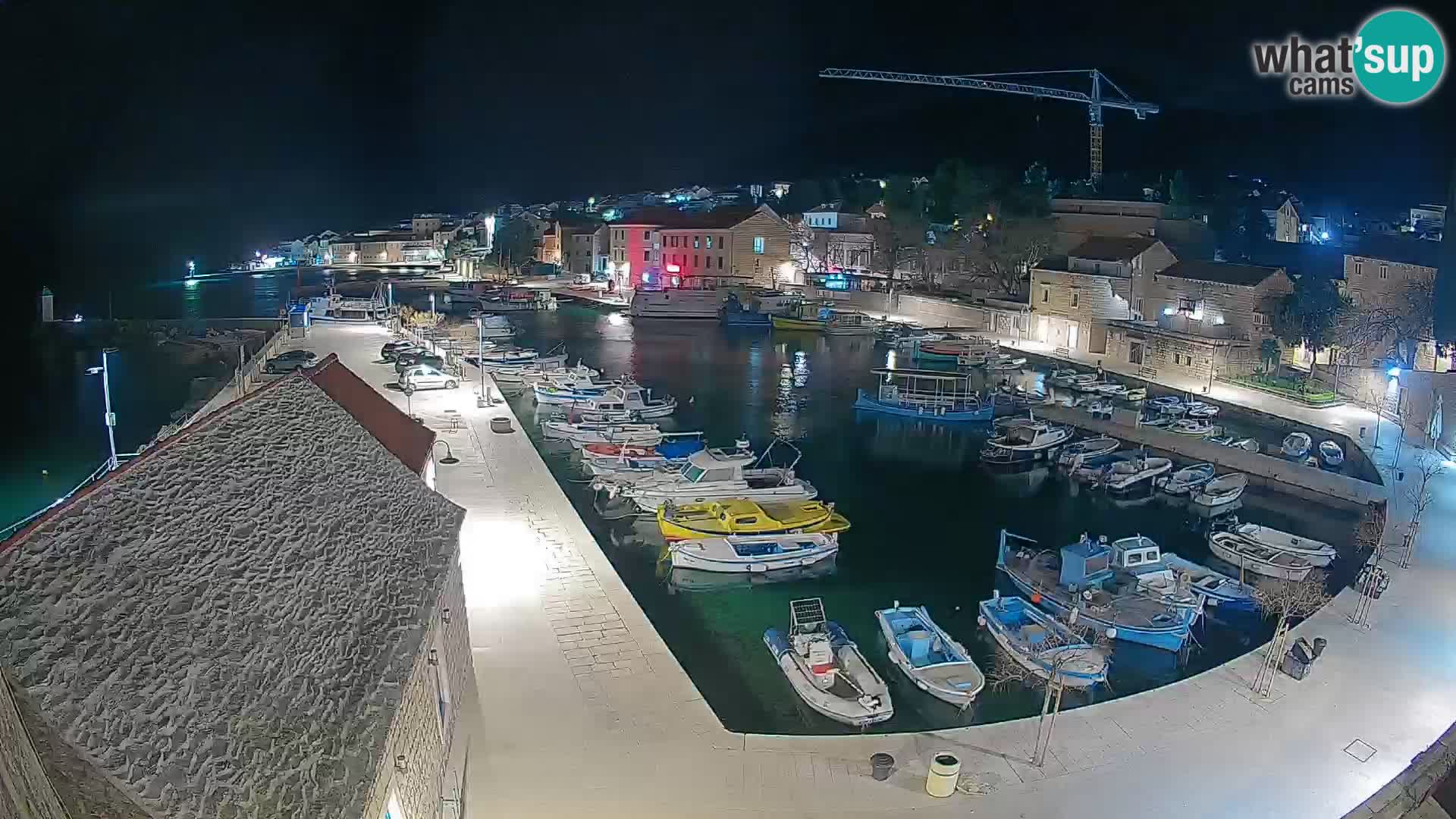 Webcam Bol Harbour – Live View of Bol Riva & Marina