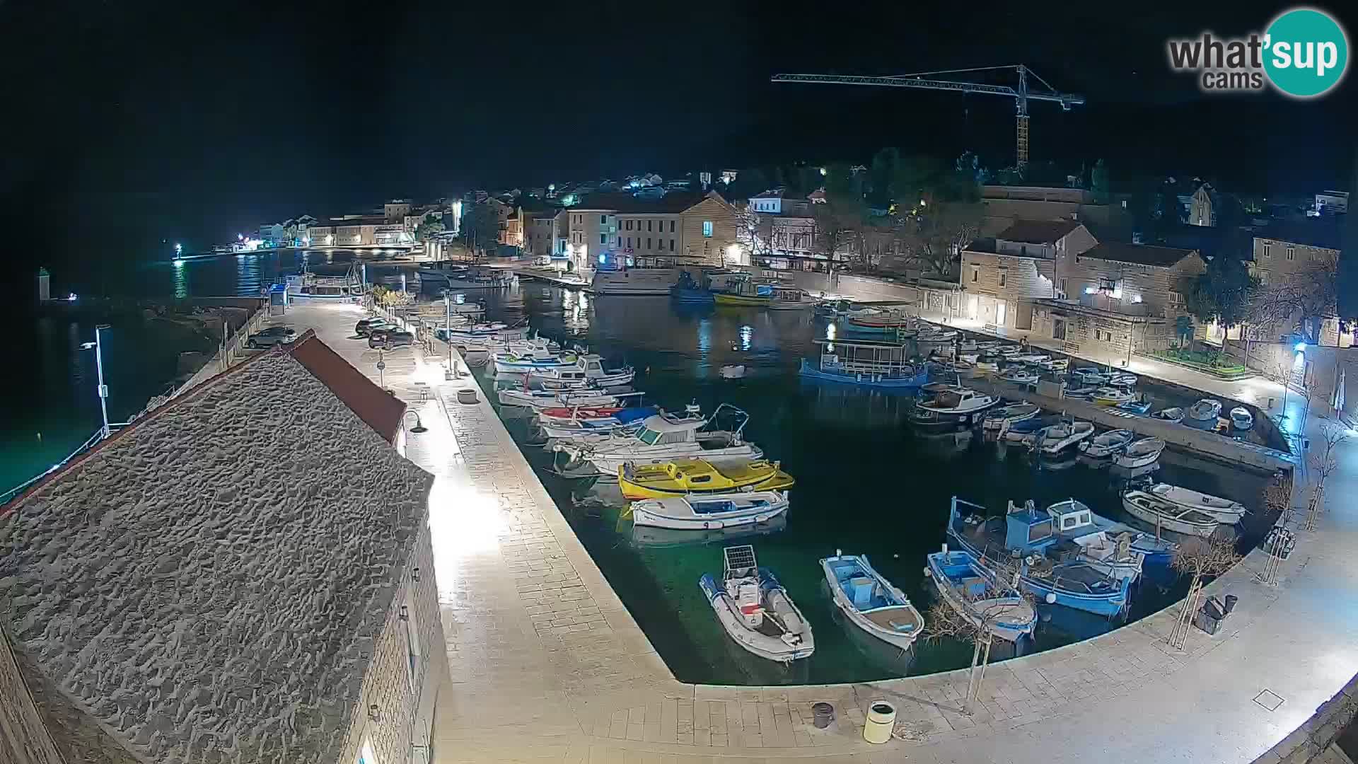 Webcam Bol Harbour – Live View of Bol Riva & Marina